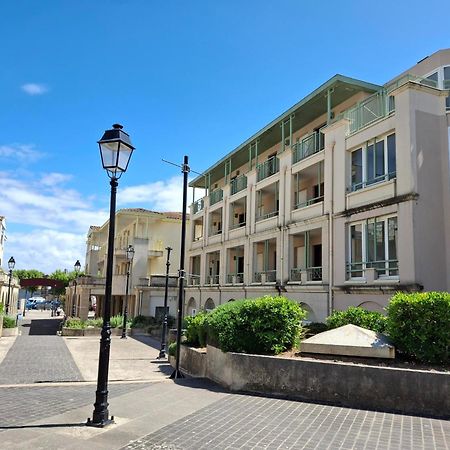 Appartement Avec Piscine, Tennis & Balcon, Centre-Ville Chatelaillon-Plage, 6 Pers, 2 Ch - Fr-1-706-17 Dış mekan fotoğraf