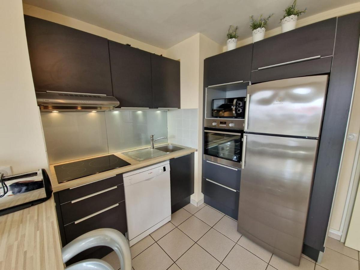 Appartement Avec Piscine, Tennis & Balcon, Centre-Ville Chatelaillon-Plage, 6 Pers, 2 Ch - Fr-1-706-17 Dış mekan fotoğraf